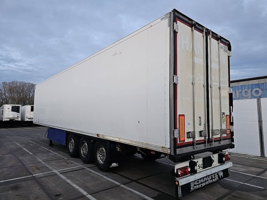 SCHMITZ EURO HANGWERK meatrails fleisch Schmitz Cargobull EURO HANGWERK MEATRAILS FLEISCH 2014 2 Refrigerated semi trailer...