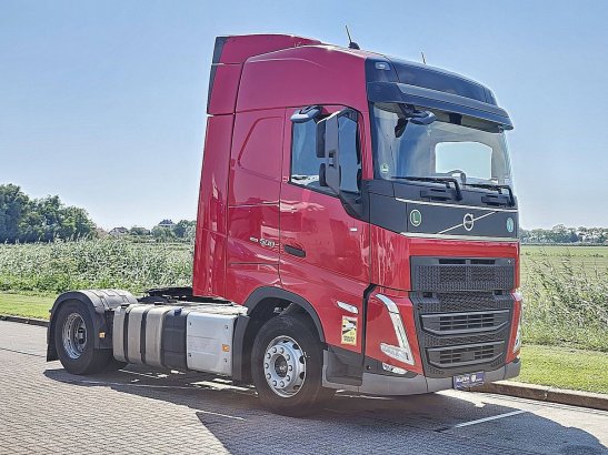 VOLVO FH 500 ful spoiler i-park c 590 2023 2 Tractor Units image 5