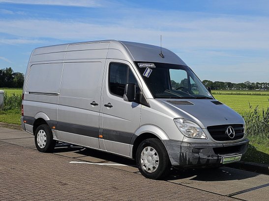 MERCEDES-BENZ SPRINTER 319 v6 3.0ltr ac aut Mercedes-Benz Sprinter 319 V6 3.0ltr ac aut 2011 2 Small Vans image 35