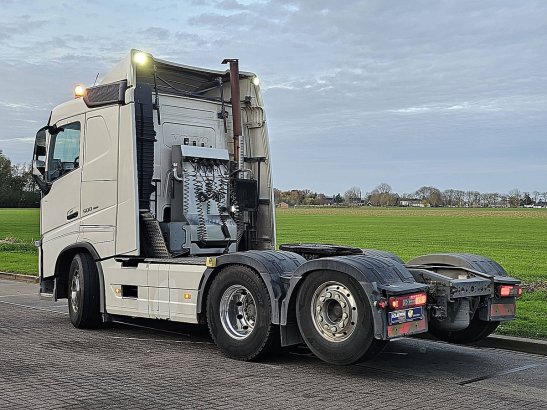 VOLVO FH 500 6x2 steered pto+hydr 590 2020 2 Tractor Units image 6