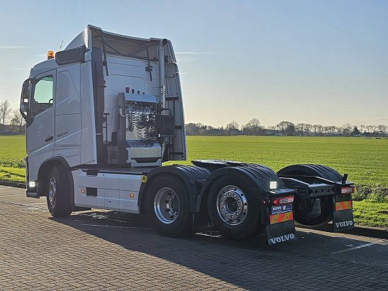 VOLVO FH 500 6x2 steered pto+hydr 590 2020 2 Tractor Units image 6