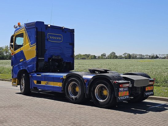 VOLVO FH 460 590 2015 2 Tractor Units image 6