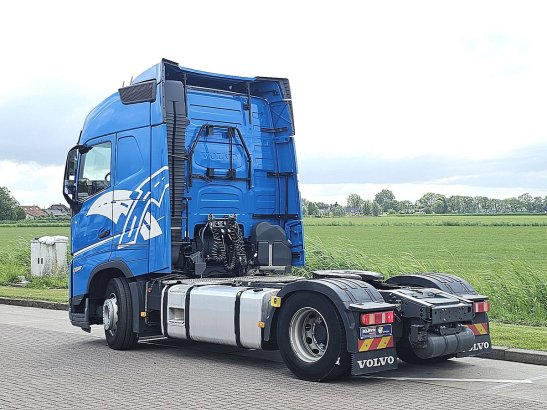 VOLVO FH 460 fh5 2x tank veb+ ipc 590 2022 2 Tractor Units image 6