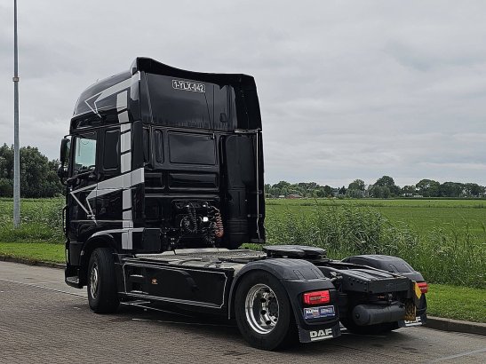 DAF XF 510 super space cab 510 XF 510 SUPER SPACE CAB 510 2017 2 Tractor Units image 6