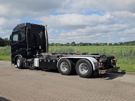 VOLVO FH 750 6x4 liftaxle retard. 590 2018 2 image 6