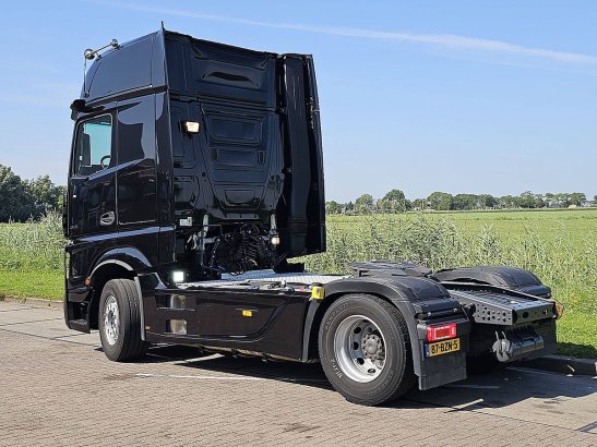 MERCEDES-BENZ ACTROS 1848 LS gigaspace retarder Mercedes-Benz ACTROS 1848 LS GIGASPACE RETARDER 2022 2 Tractor Units image 6