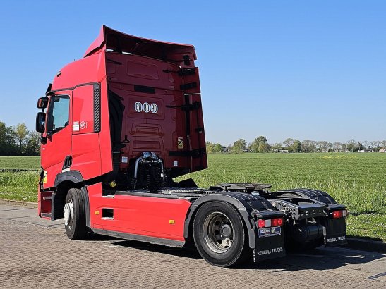 RENAULT T 520 T 520 2023 2 Tractor Units image 6
