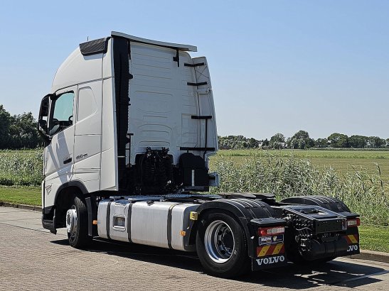 VOLVO FH 460 xl i-park cool isave 590 2022 2 Tractor Units image 6