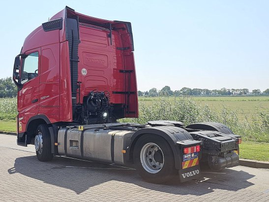 VOLVO FH 500 ful spoiler i-park c 590 2023 2 Tractor Units image 6