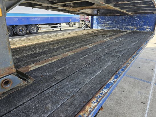 VARMO 1 AXLE PLATFORM forklift connection Varmo 1 AXLE PLATFORM FORKLIFT CONNECTION 1990 2 image 15