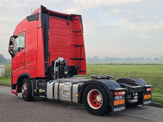 VOLVO FH 460 4x2 I-Parc-Cool I-Save Xenon Spoilers PTO 1st Owner! 590 2021 2 Tractor Units image 6