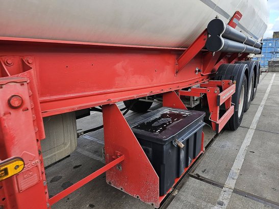 SPITZER SK 2760 60m3 kipsilo SPITZER SK 2760 60M3 KIPSILO 2005 2 Tanker semi trailers image 7