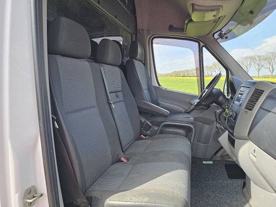 MERCEDES-BENZ SPRINTER 319 v6 3.0ltr ac aut SPRINTER 319 V6 3.0ltr ac aut 2011 2 Small Vans image 7