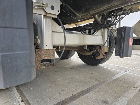 Heavy machinery product image - Image 16 of 18