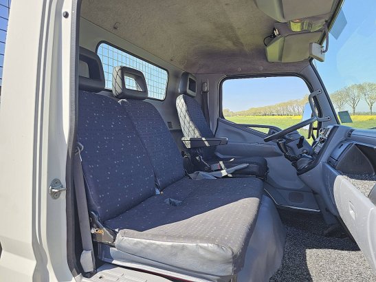 MITSUBISHI CANTER 3 C 15 xxl ac 3.0 di CANTER 3 C 15 XXL ac 3.0 Di 2012 2 Open box vans image 7