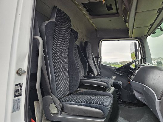 MERCEDES-BENZ ATEGO 818 manual airco lift ATEGO 818 MANUAL AIRCO LIFT 2013 2 image 82