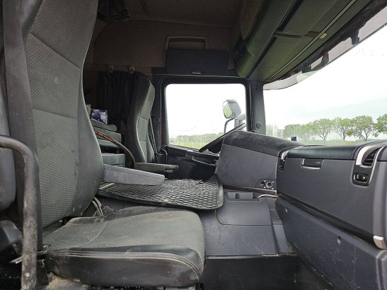 SCANIA P400 8x4 cp19 highline P400 8X4 CP19 HIGHLINE 2010 2 image 37
