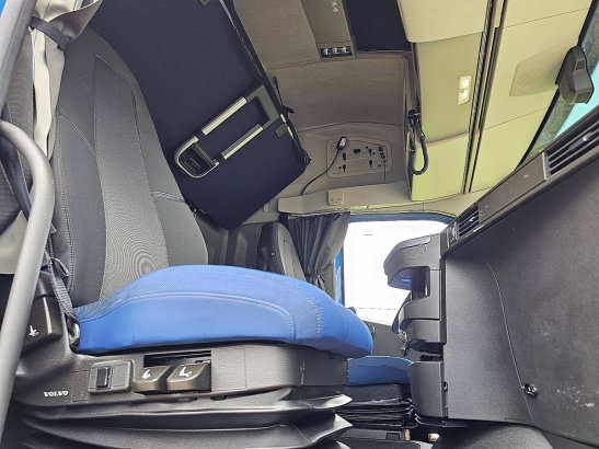 VOLVO FH 460 fh5 2x tank veb+ ipc 590 2022 2 Tractor Units image 21