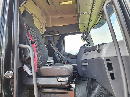 RENAULT T 480 high T 480 HIGH 2018 2 Tractor Units image 6