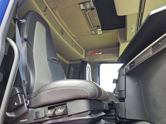 VOLVO FH 460 low roof 590 2018 2 Tractor Units