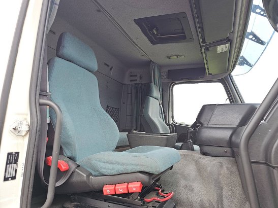 VOLVO FM 12.380 like new manual FM 12.380 LIKE NEW MANUAL 1999 2 Tractor Units image 7