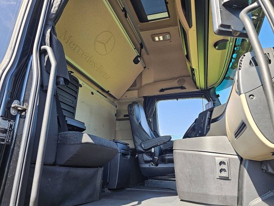 MERCEDES-BENZ ACTROS 1848 LS gigaspace retarder Mercedes-Benz ACTROS 1848 LS GIGASPACE RETARDER 2022 2 Tractor Units image 7