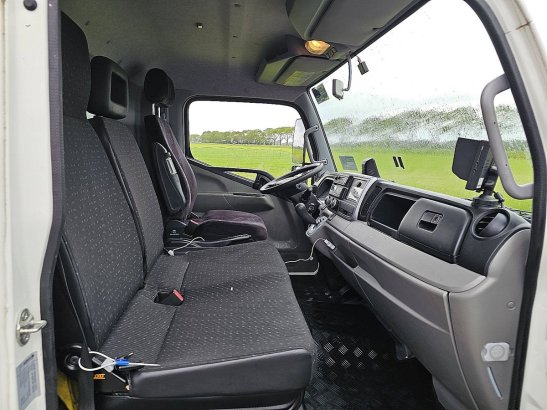 FUSO CANTER 7C18 amt 3 seats airco FUSO CANTER 7C18 AMT 3 SEATS AIRCO 2020 2 image 7