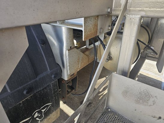 MAISONNEUVE SA3 foodstuff MAISONNEUVE SA3 FOODSTUFF 2014 2 Tanker semi trailers image 7