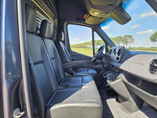 MERCEDES-BENZ SPRINTER 317 ac automaat euro6 Mercedes-Benz Sprinter 317 ac automaat EURO6 2023 2 Small Vans image 7