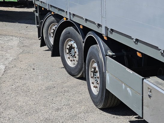 KWB P-393-STI-R-1 hiab 130 r Kwb P-393-STI-R-1 HIAB 130 R 2003 2 image 24