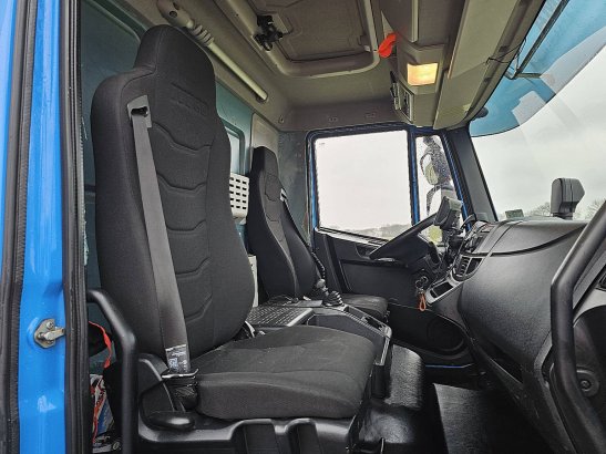 IVECO 75E18 EUROCARGO thermoking lift a/c 75E18 EUROCARGO THERMOKING LIFT A/C 2018 2 image 7