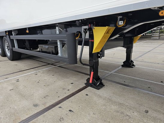 Heavy machinery product image - Image 28 of 36