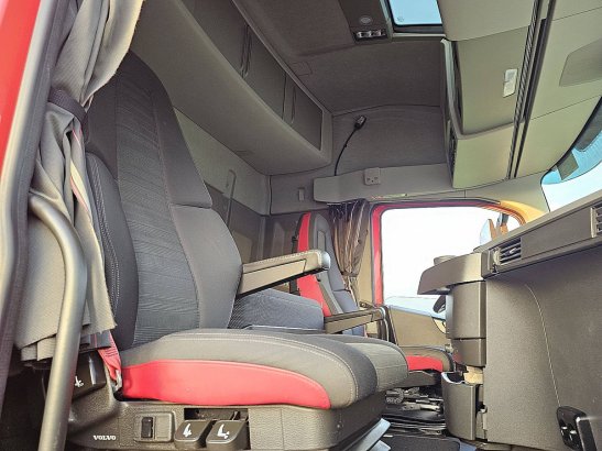 VOLVO FH 460 4x2 I-Parc-Cool I-Save Xenon Spoilers PTO 1st Owner Full-Air! 590 2021 2 Tractor Units image 7