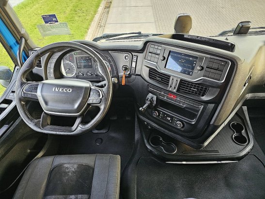 IVECO S-WAY AS260S46 6x2*4 lng gas S-WAY AS260S46 6x2*4 LNG GAS 2021 2 image 38