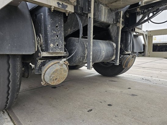 Heavy machinery product image - Image 30 of 33