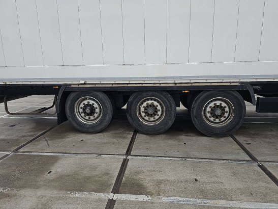 KRONE SD DRYLINER garnment kleider 9357 2014 2 Box semi-trailers image 19