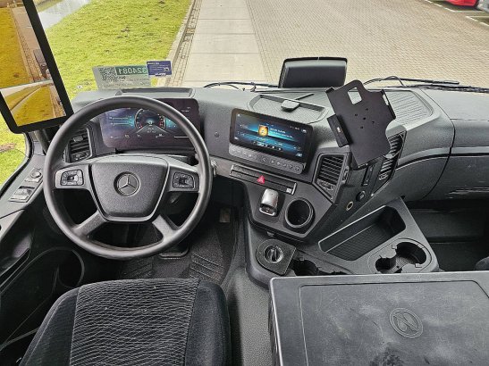 MERCEDES-BENZ AROCS 1843 4x4 allrad pto mp5 Mercedes-Benz AROCS 1843 4X4 ALLRAD PTO MP5 2020 2 Tractor Units image 8