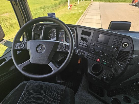 MERCEDES-BENZ ACTROS 1945 LS Mercedes-Benz ACTROS 1945 LS 2017 2 Tractor Units image 8