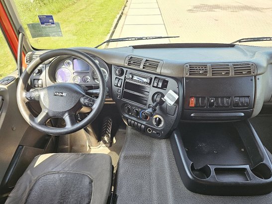 DAF CF 75.310 CF 75.310 2008 2 Tractor Units image 8
