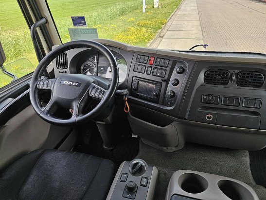 DAF LF 290 16t taillift airco LF 290 16T TAILLIFT AIRCO 2021 2 image 8