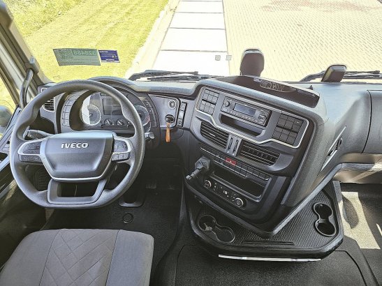 IVECO S-WAY AS440S49 S-WAY AS440S49 2022 2 Tractor Units image 8