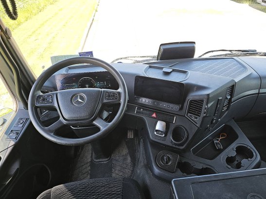 MERCEDES-BENZ AROCS 2043 AS steel suspension Mercedes-Benz AROCS 2043 AS steel suspension 2020 2 Tractor Units image 8