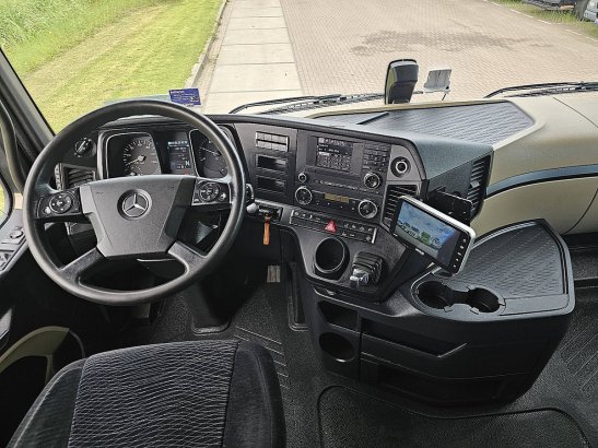 MERCEDES-BENZ ACTROS 2543 6x2 2.5 t lift Mercedes-Benz ACTROS 2543 6X2 2.5 T LIFT 2016 2 image 22