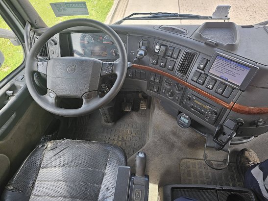 VOLVO FH 13.480 8x2 hiab 477e6 +jib 590 2007 2 image 8