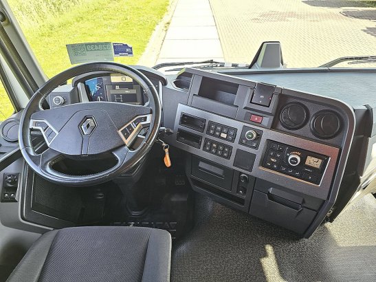 RENAULT T 460 lowdeck T 460 LOWDECK 2019 2 Tractor Units image 23