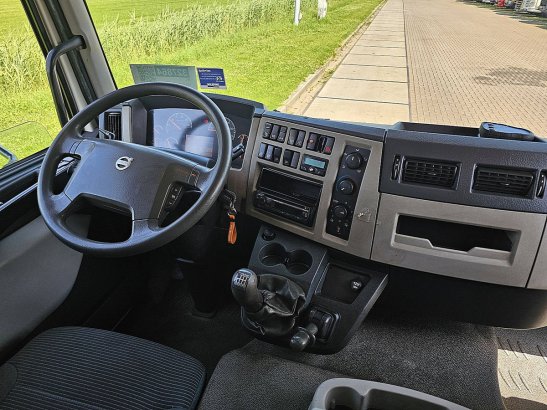 VOLVO FL 240.12 manual hiab 033t FL 240.12 MANUAL HIAB 033T 2008 2 image 8