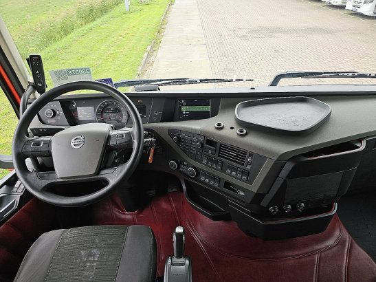VOLVO FH 460 6x2 485tkm 590 2020 2 Tractor Units image 8