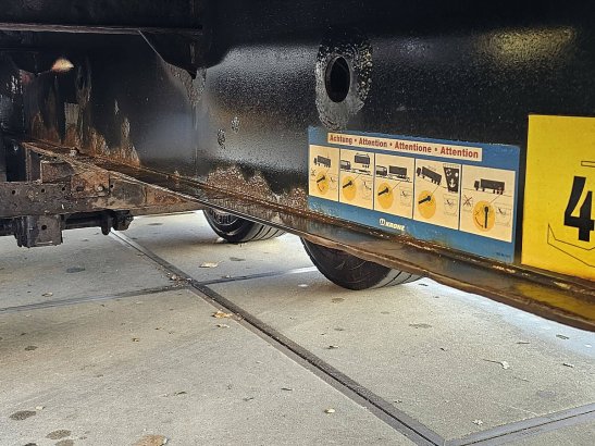 KRONE KLEIDERKOFFER 9625 2011 2 Box semi-trailers image 9