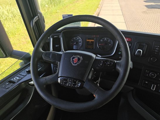 SCANIA R410 2x tank retarder R410 2x Tank Retarder 2018 2 Tractor Units image 9