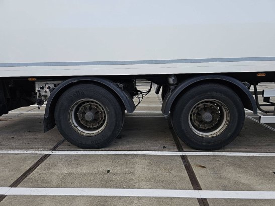 WEKA 2 AXLE CLOSED BOX steer axle 3t lift weka 2 AXLE CLOSED BOX STEER AXLE 3T LIFT 2017 2 Box semi-trailers image 35